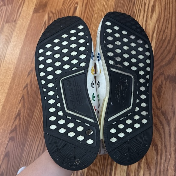 adidas NMD R1 Spectoo White Multicolor Trefoil Streetwear Tennis Shoe Size 6 - Picture 7 of 7